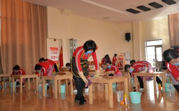 幼儿园保育员工作计划中班7篇