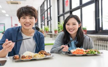 教幼儿吃饭的教案5篇
