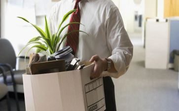 会计辞职报告参考8篇