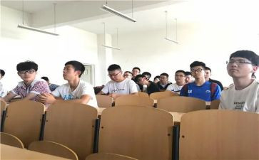 大学班级学期工作总结6篇