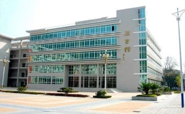 大专生自我鉴定表500字8篇