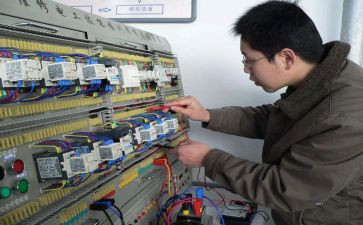 电工技术工作总结7篇
