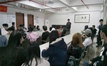 竞聘副班长演讲稿通用8篇