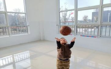 幼儿园游戏滚皮球教案5篇