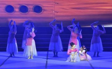 幼儿园元旦汇演活动总结5篇