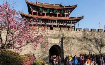 英语旅游作文通用7篇