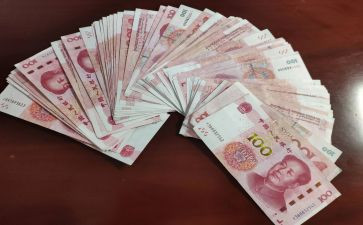 以钱为话题的演讲稿精选6篇