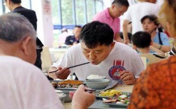 食堂月计划参考6篇