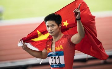 感动中国人物苏炳添作文5篇