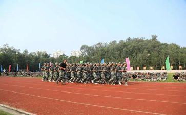 我们班的睡神作文6篇